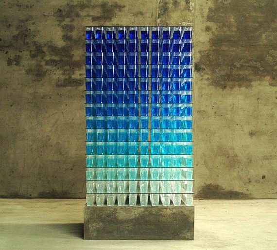 almost transparent blue (2006)