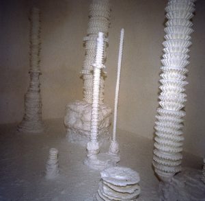 Industrial Deposits 3, Wachs, Installationsaufbau 2000 Röntgen-Kunstraum, Tokyo - Wolfgang Stiller